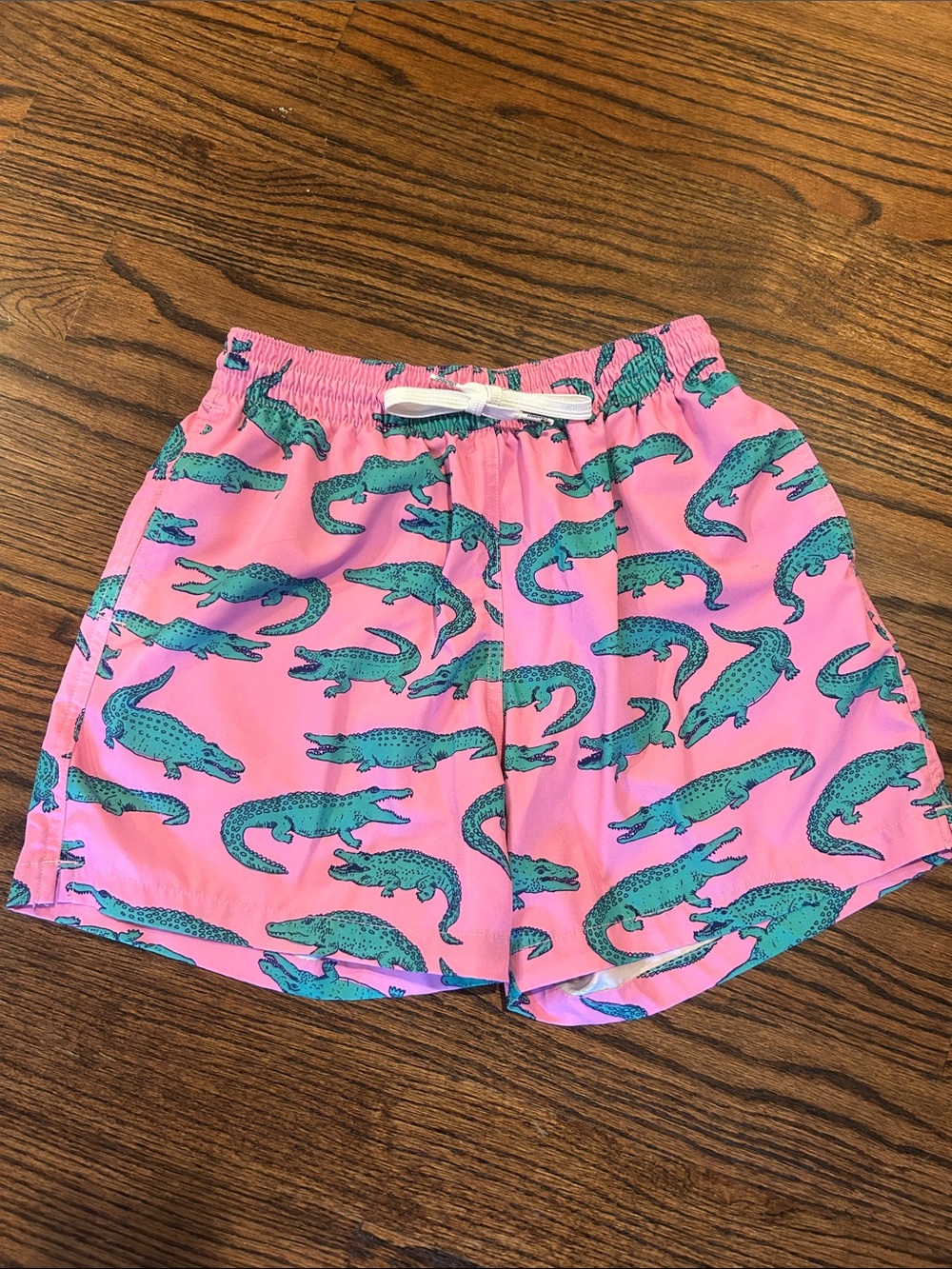 Chubbies Pink Swim Trunks with Teal Alligator Print adult size Sm